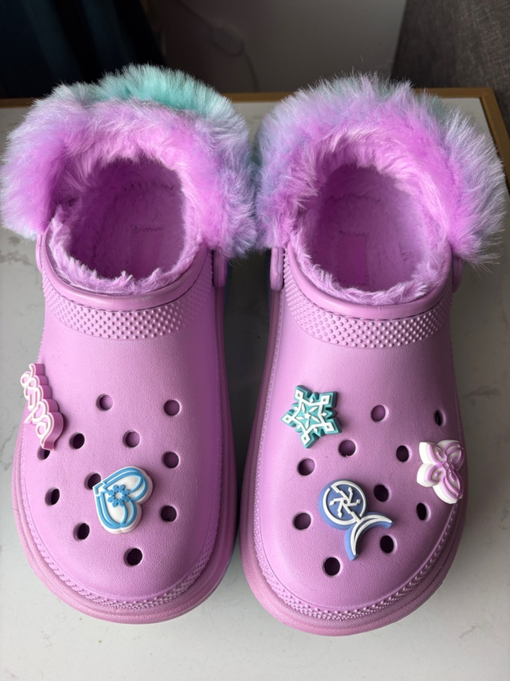 Aespa CROCS Size 8 women